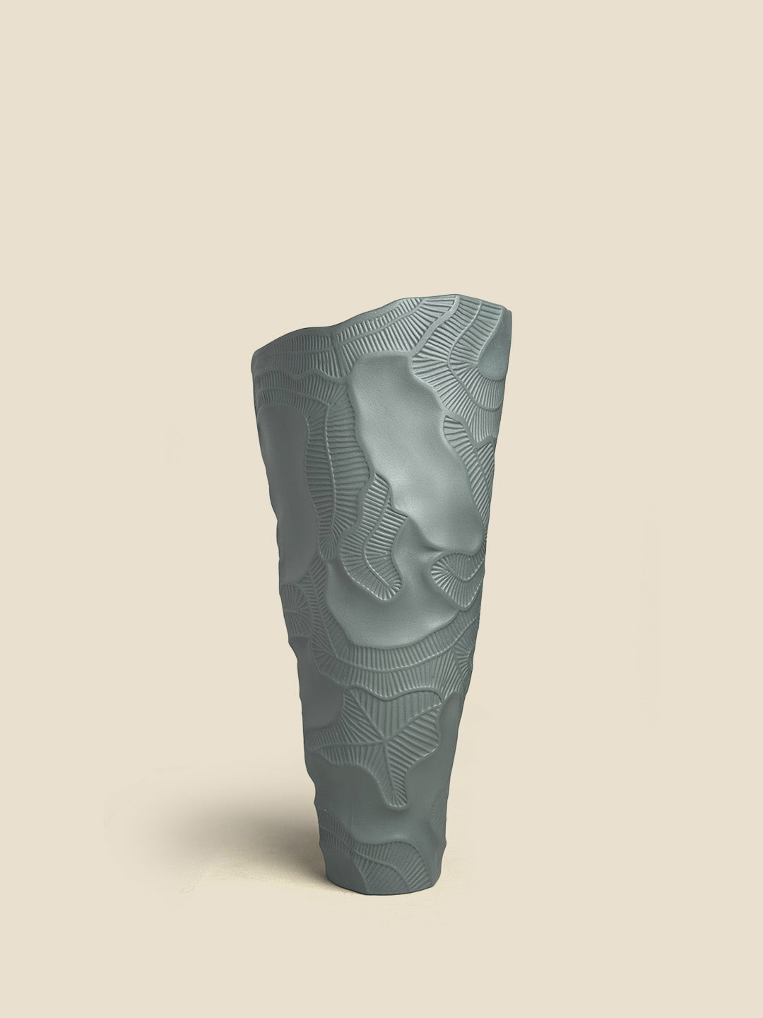 Dron Vase