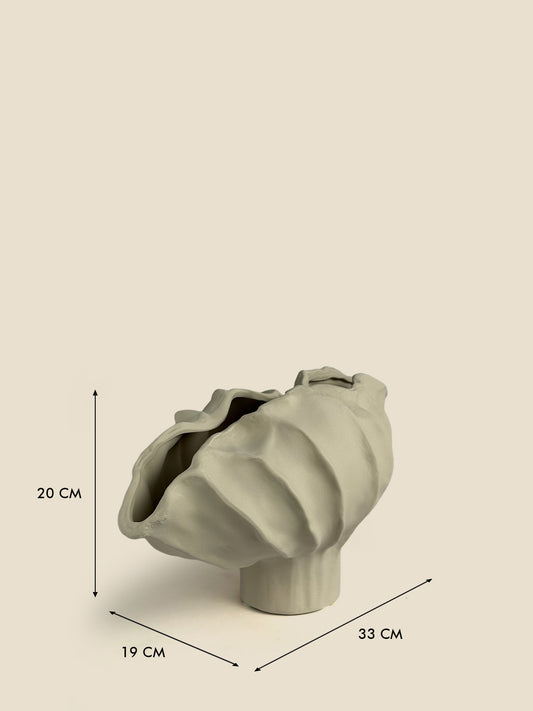 Tasma Vase