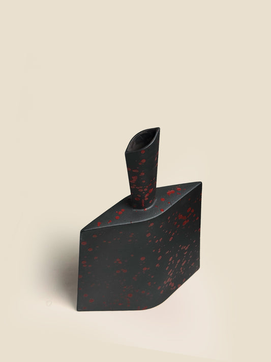 Trava Vase