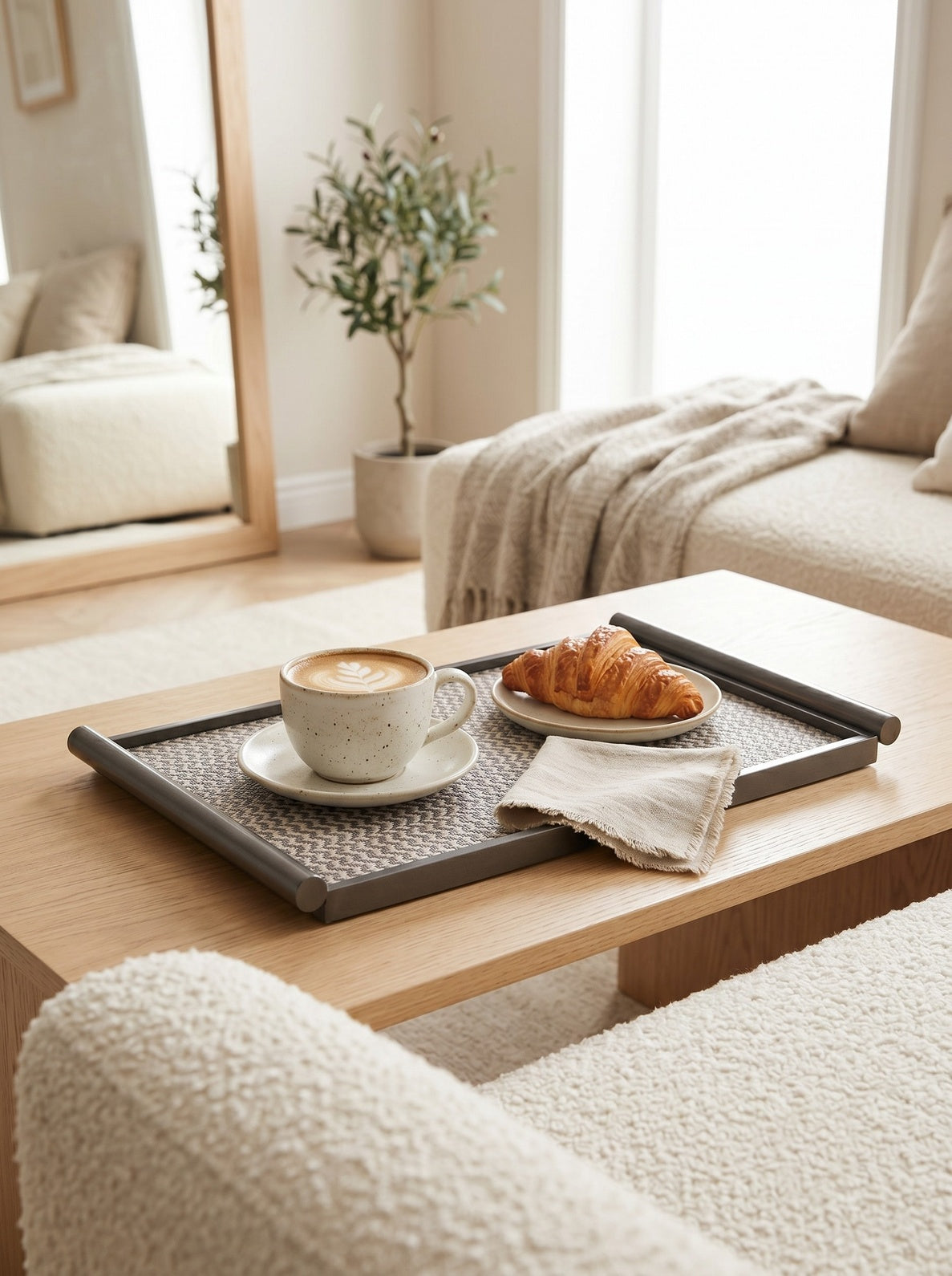 Tavish Tray