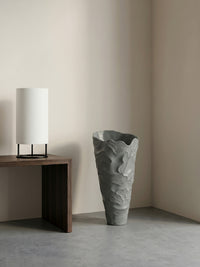 Dron Vase