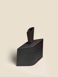 Trava Vase