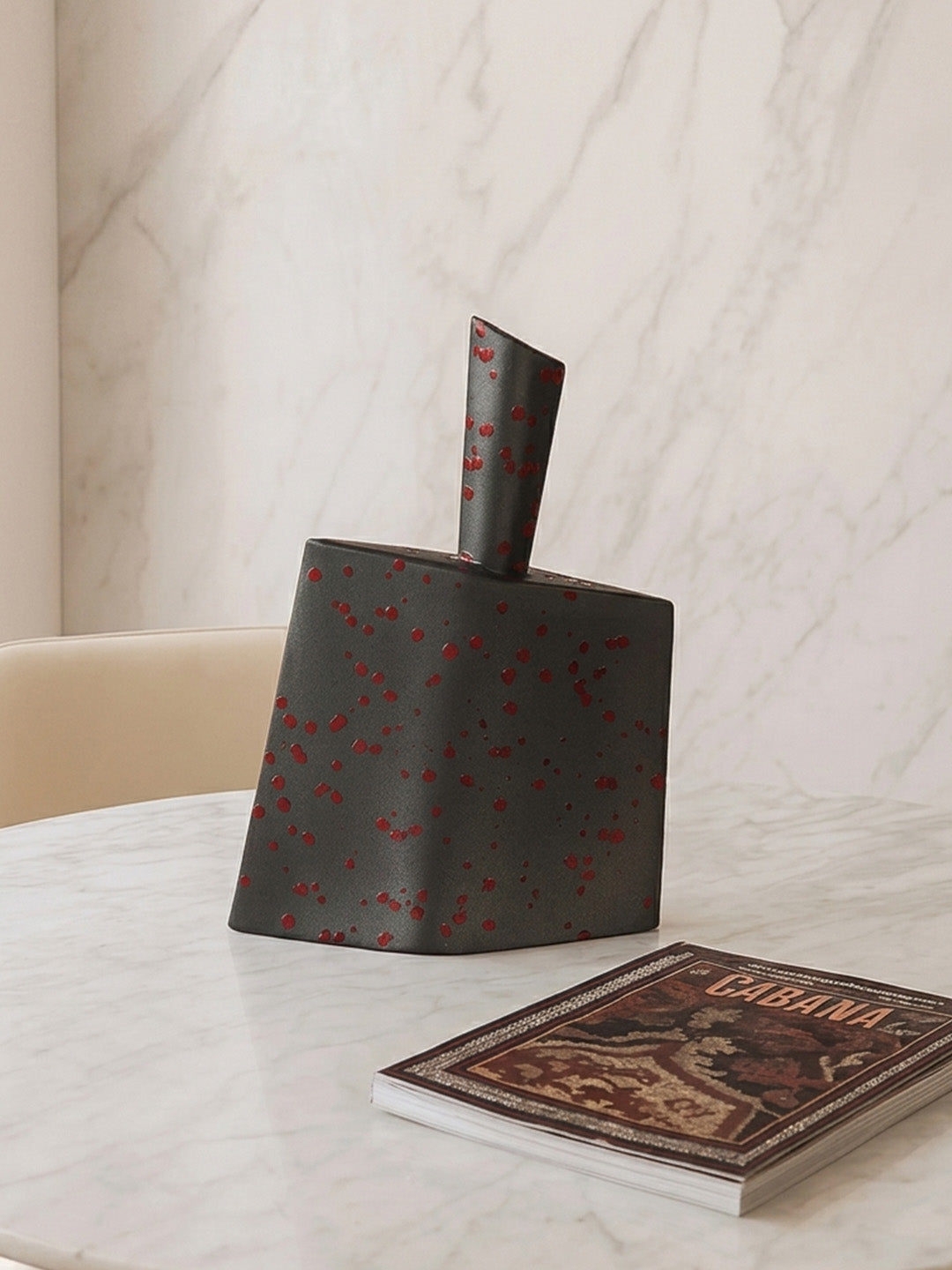 Trava Vase